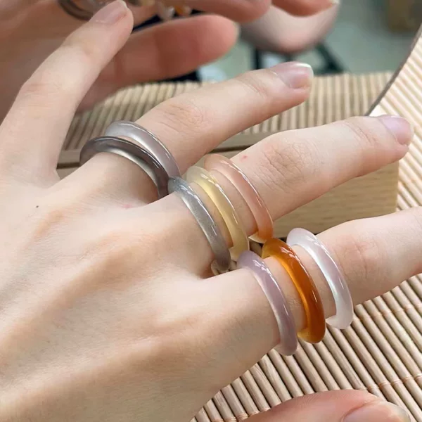 Xiaohongshu's Popular Agate Ring, Exquisite Version of Oil Cyan White Pink Ring, Flawless Ice-Transparent Scenic Spot Supply