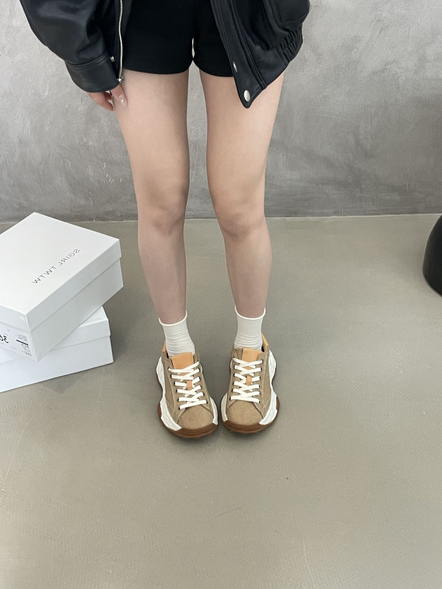 SGIRL TWTW High-End Design Casual For Women 2025 Thick-Soled Forrest Gump Dissolving Sports Versatile Dad Shoes_vogvips.com