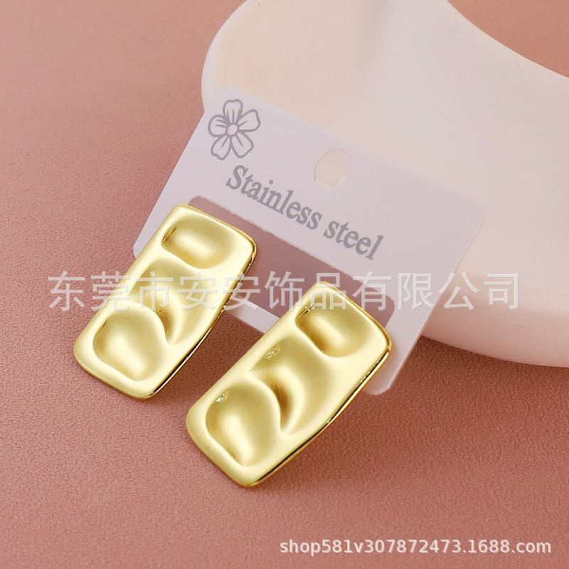 复古法式经典图案爱心耳钉约会礼物优雅轻奢高级感简约钛钢饰品女|undefined