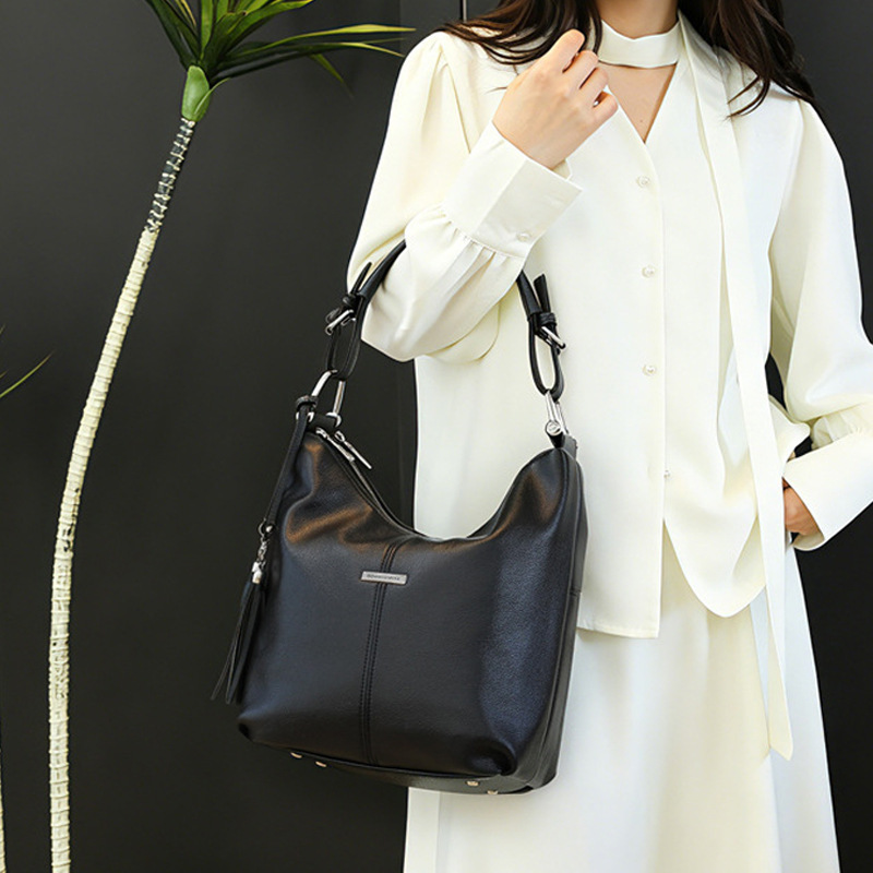 Russian European and American Foreign Trade Cross-Border Amazon Ozon Wb E-Commerce Genuine Leather Suede Underarm Tote Casual Bag Russian European and American Foreign Trade Cross-Border Amazon Ozon Wb E-Commerce Genuine Leather Suede Underarm Tote Casual Bag