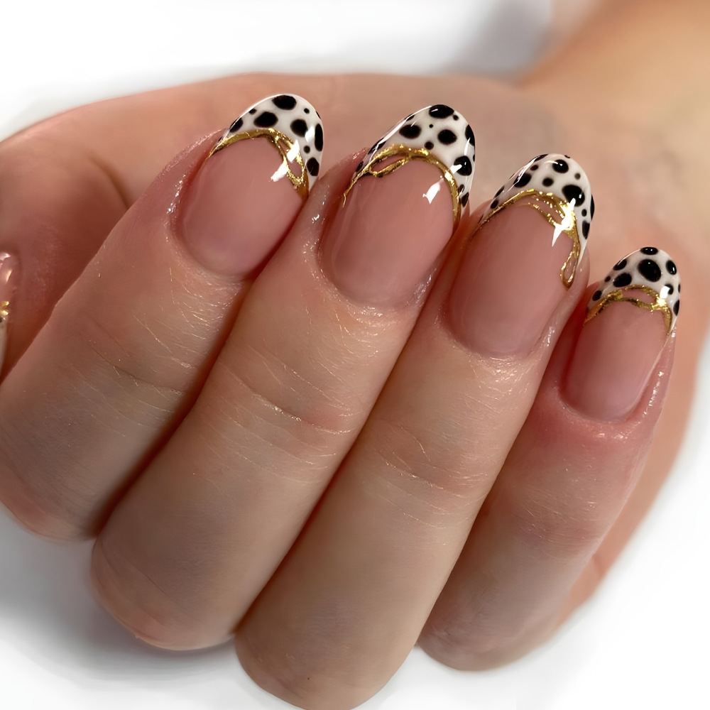 30 piezas de uñas tridimensionales en 3D dorado Parche corto de uñas de almendra con estampado de leopardo simple arte de uñas francés en relieve