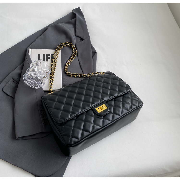 Women's Shoulder Bag Large Capacity Quilted Chain Handbag_voghion.com