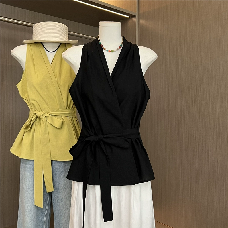 Женская летняя рубашка без рукавов с v-образным вырезом в корейском стиле, новинка 2025 года, сексуальный темпераментный жилет на талии, топ