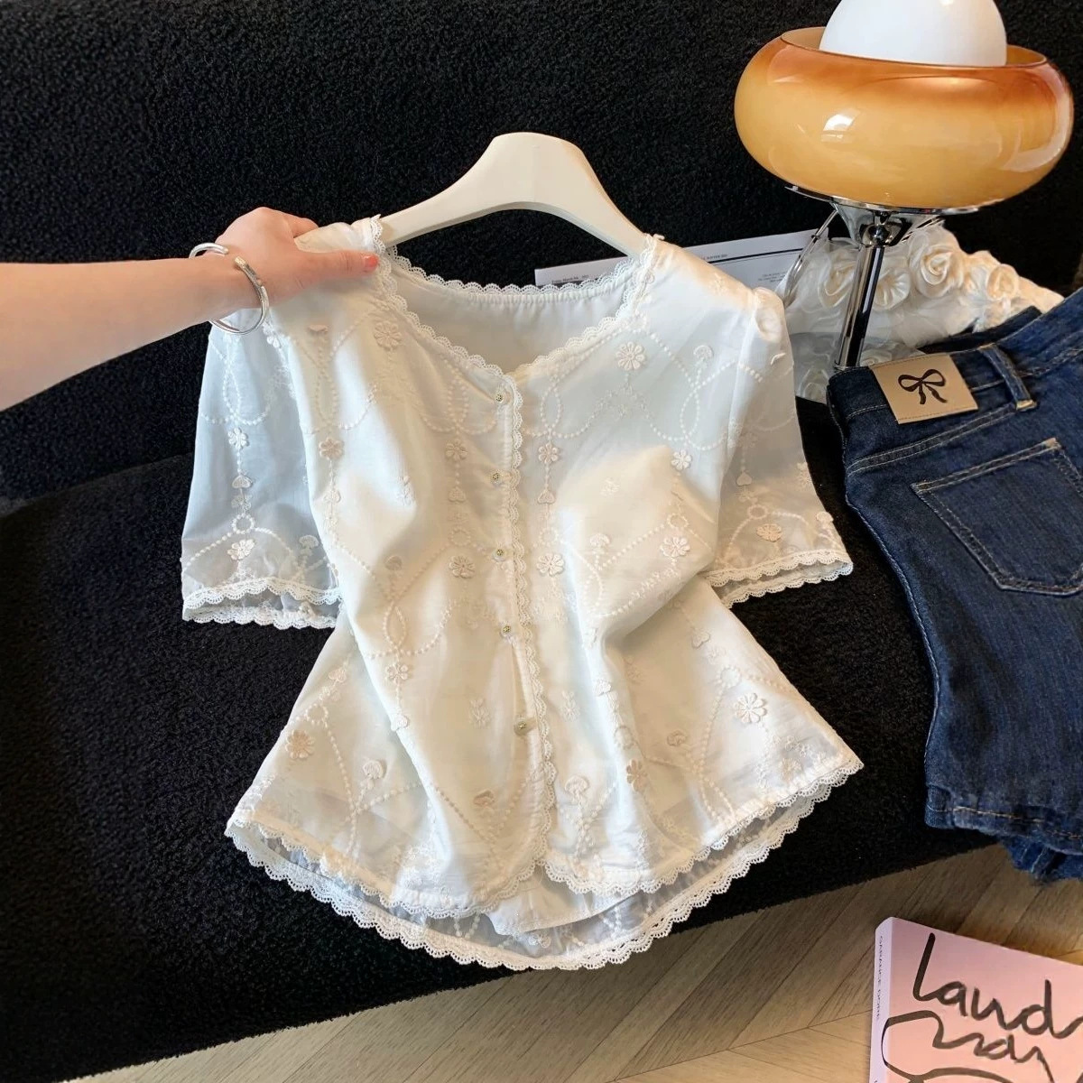 Versatile 2026 Summer New Sweet Puff Sleeve Embroidered Shirt Top Women's Round Neck Blouse Youthful Top Apricot
