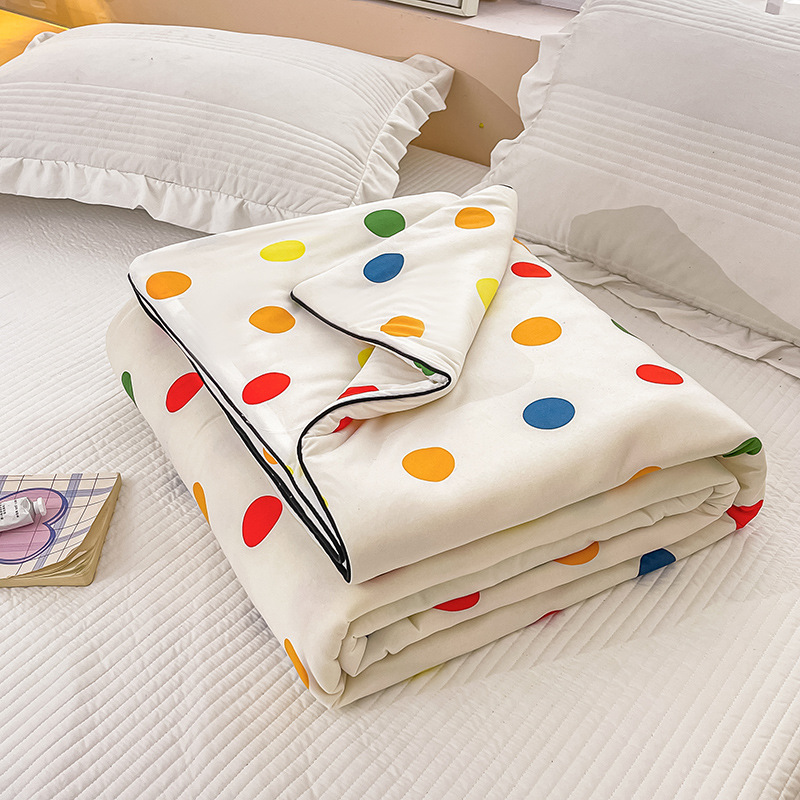 Edredón de fibra de soja Edredón fresco de verano Edredón de aire acondicionado Núcleo de primavera y otoño Dormitorio de verano para niños individuales y dobles Edredón de verano Lavable a máquina