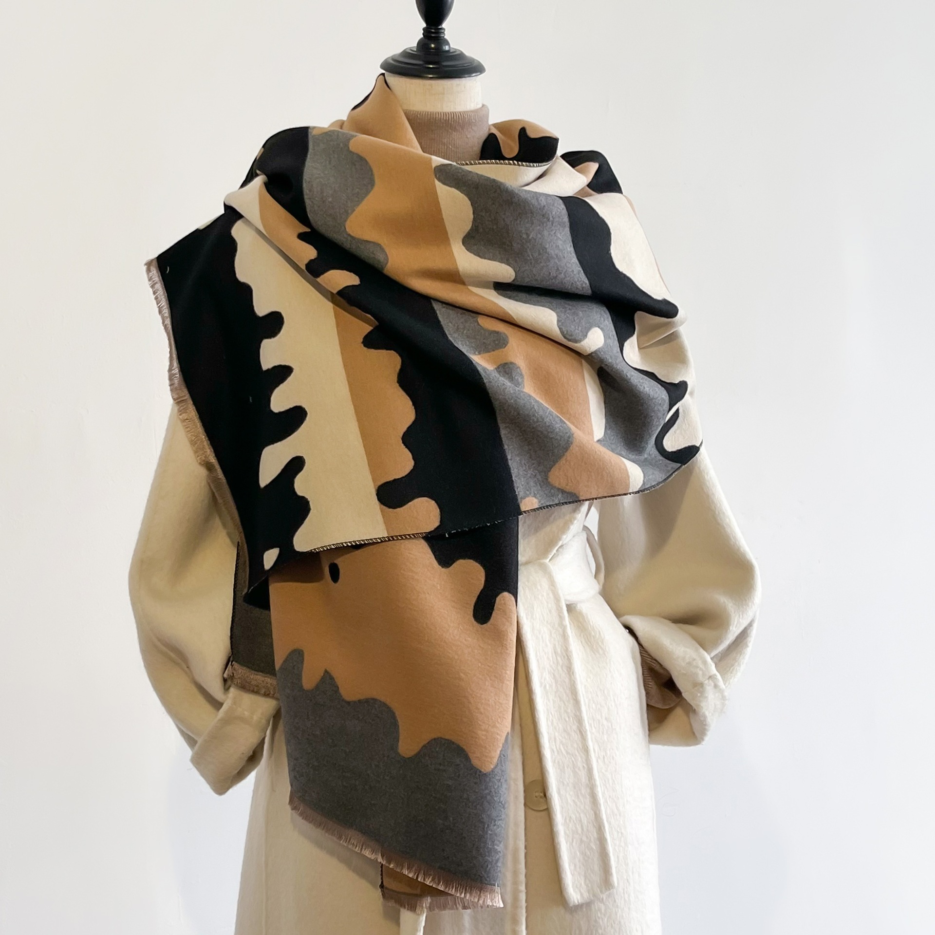 Comercio exterior nuevo color multicolor empalme bufandas de cashmere mujeres 2024 dulce estilo coreano versátil otoño invierno mantel cálido