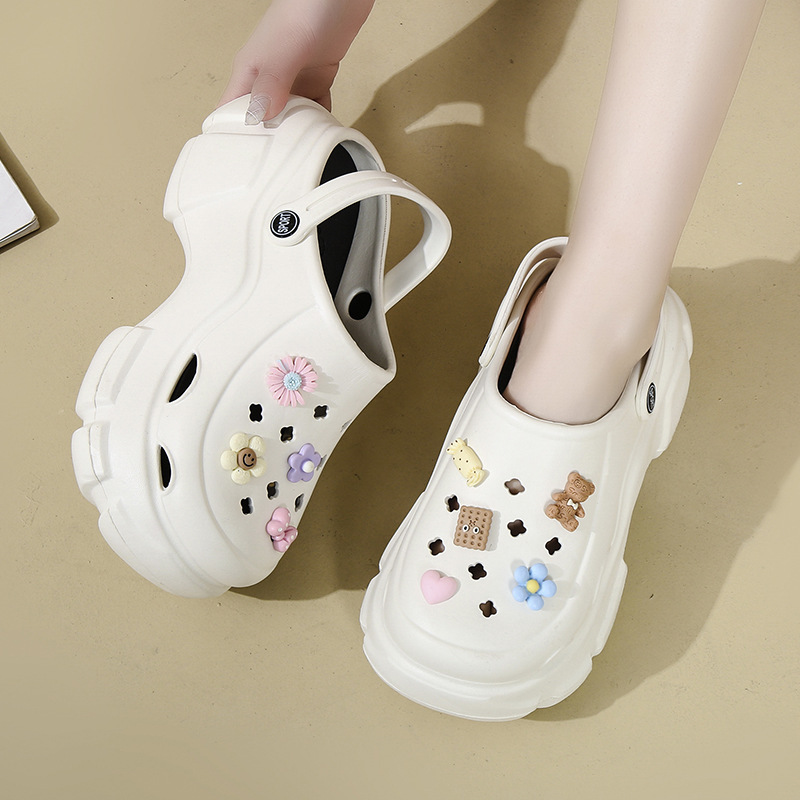 Women's hole shoes for outer wear 2024 new summer thick bottom non-slip trendy outdoor wear office height increasing Beach closed toe sandals