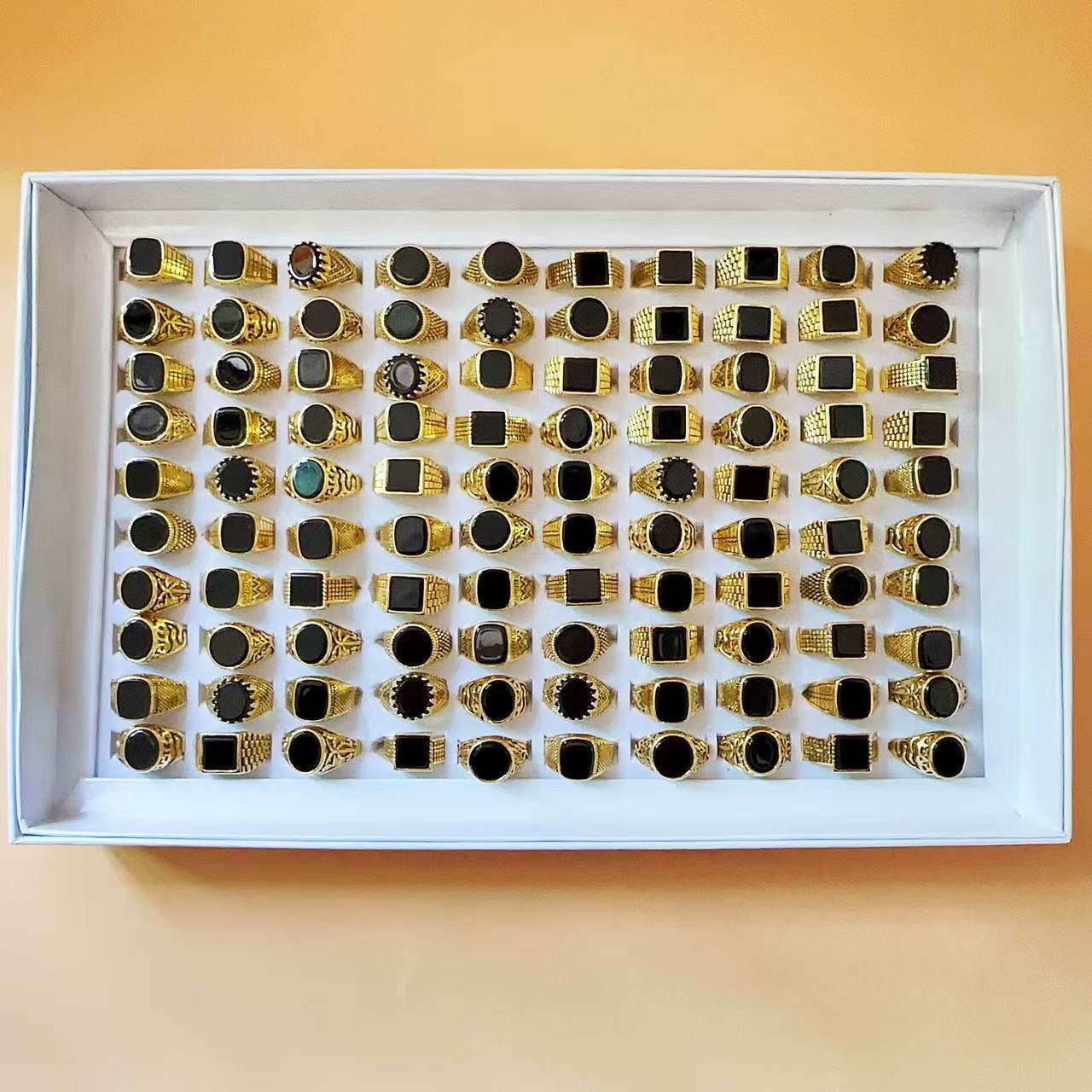 New European and American Fashion Black Stone Bone Ring Gold Personalized Hand Jewelry Versatile Men's and Women's Alloy Ring