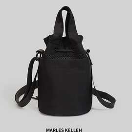 2025新款水桶包休闲运动斜挎包便携式瑜伽包户外收纳袋休闲手机包