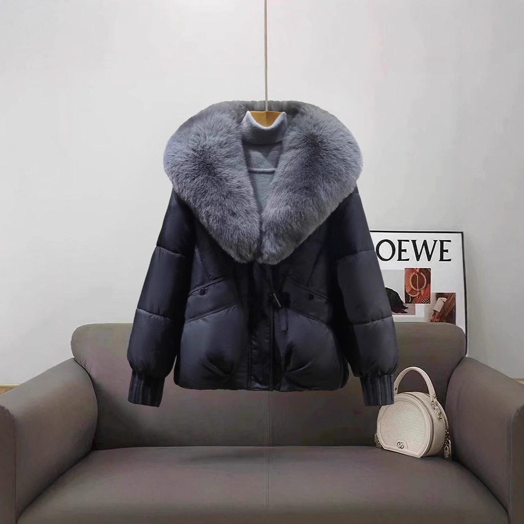 2025 comercio exterior transfronterizo nueva ropa de algodón de moda mujer cálida gran cuello de cabello temperamento coreano corto abrigo de algodón de mujer
