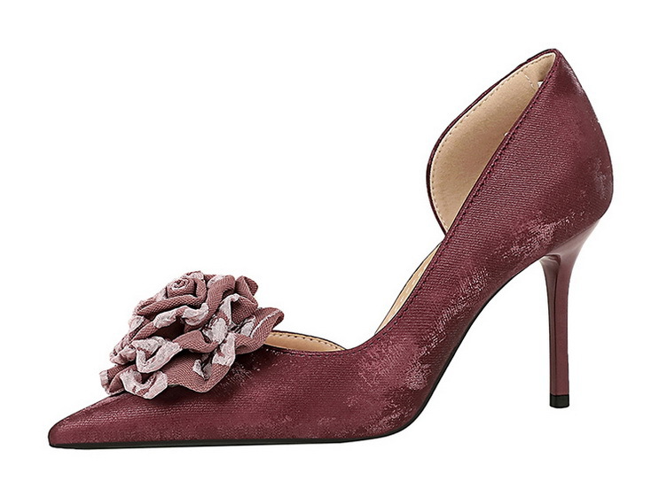 High heels, stiletto heels, shallow-cut, pointy side, floral shingles_voghion.com