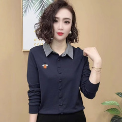 代件2025春秋の新しいファッションシャツの襟をめくった母親は長袖tシャツの女性がやせて見える上着を着た
