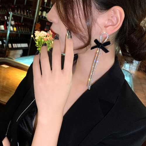 925 silver needle European and American fashion exaggerated full diamond bow tassel earrings female Internet celebrity temperament earrings simple earrings