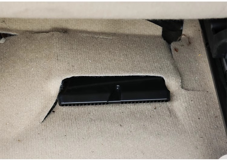 Prado Interior Supplies Seat Under Air Outlet Dust Protection Cover for Toyota Land Cruiser 10-21