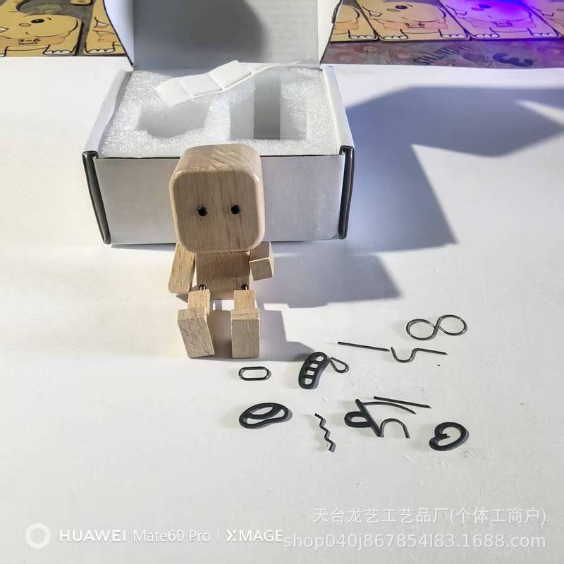新品 汽车摇晃木偶Shaking Wooden Man Figurine创意汽车装饰木偶|undefined