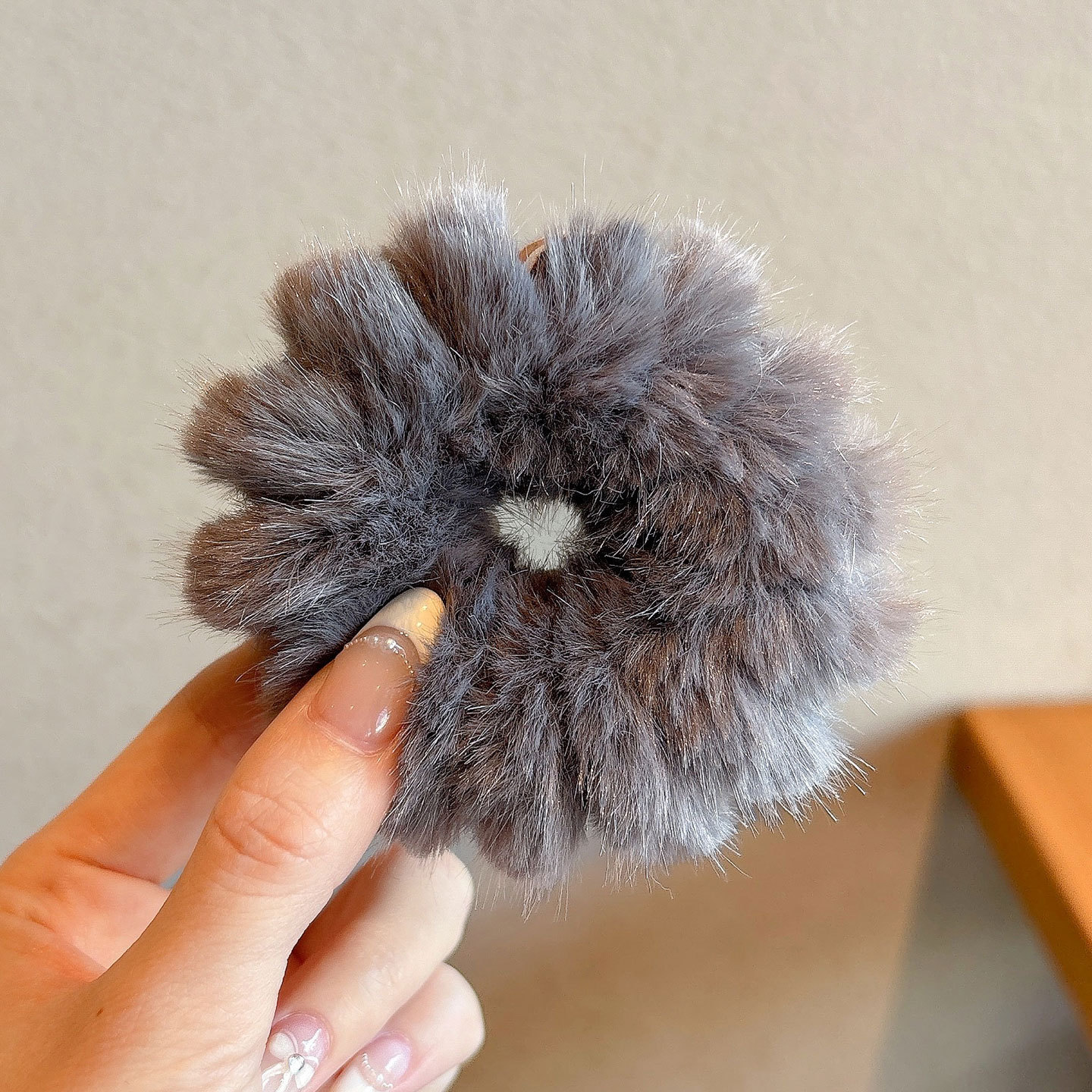 Coletero elástico sencillo de nuevo estilo 2026, banda para el pelo pequeña sin costuras para mujer, suave para el cabello, sujetador de cola de caballo.