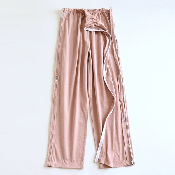 Fuchsia knitted trousers