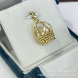 海水羽黄金akoya4-5mm正圆强光珍珠小花篮项链吊坠时尚微镶锆石