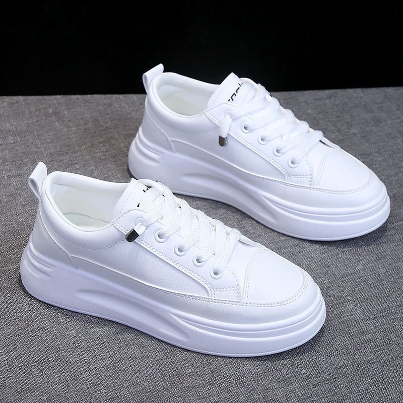 2026 verano nuevo estilo coreano zapatos de skate de suela gruesa moda casual zapatos versátiles estudiantes inswind zapatos blancos para mujeres