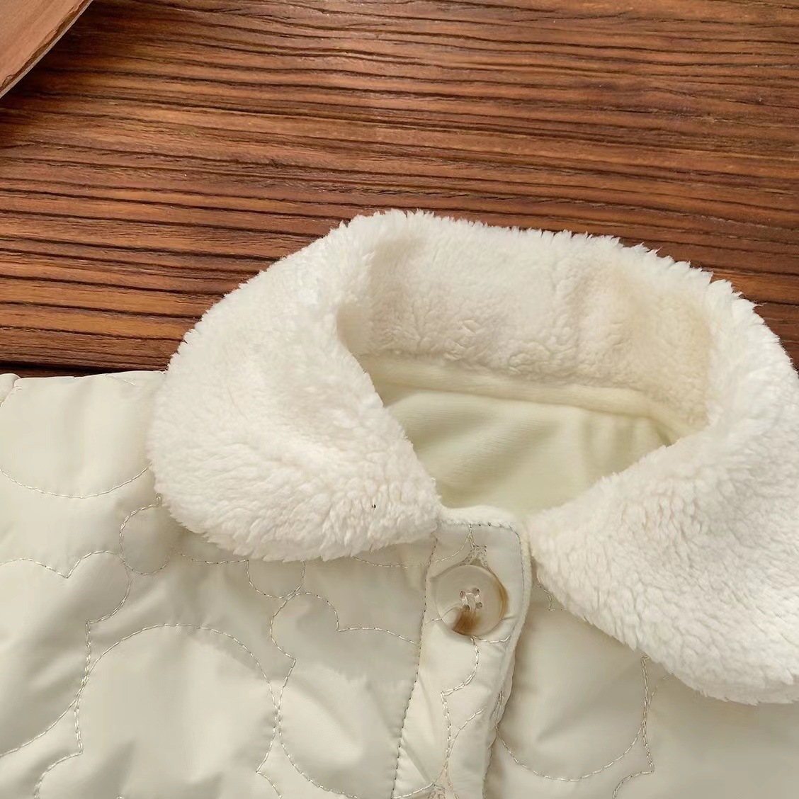 Ropa acolchada de algodón para niños Ropa infantil de estilo coreano Solapa de lana para bebé Ropa acolchada de algodón Salida de bebé Ropa acolchada de algodón Abrigo de otoño e invierno para niñas