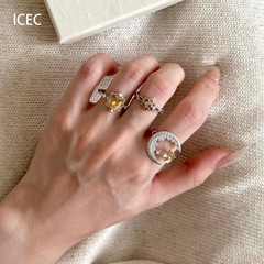 超闪黄色锆石月牙星星戒指复古轻奢风镂空指环高级感六芒星食指戒