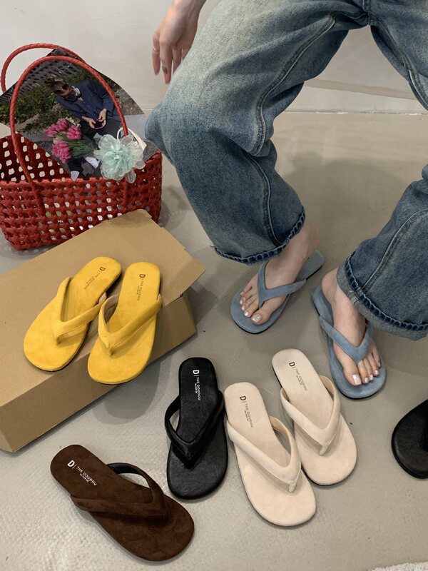 Microfiber Version ~ Flat Minimalist Pinch Toe Beach Vacation All-match Flip Flops Women's 2025 New Outer Wear Slippers