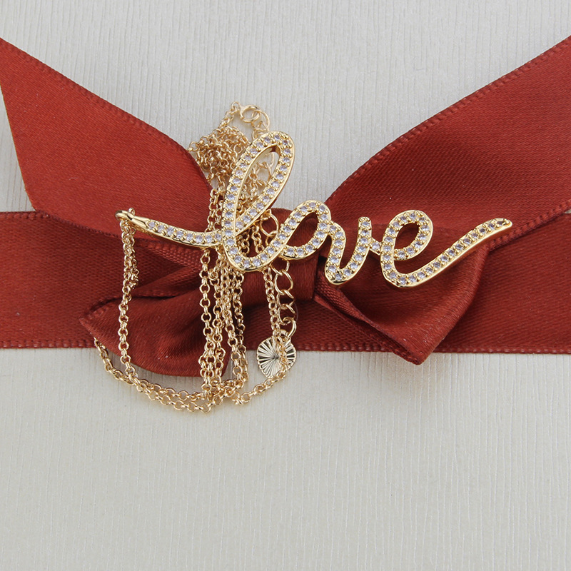 simple diamond LOVE letter heart copper pendant necklacepicture3