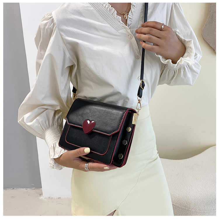448g Weight Magnetic Buckle Closure Type Single Shoulder Strap Strap Type Crossbody Bag Bags Type Shopping Occasion Pu Leather Material Solid Color Pattern All Seasons Season Women's Gender Streetwear Style Square Shape Medium Size Women's Medium Pu Leather Heart Shape Solid Color Streetwear Square Magnetic Buckle Crossbody Bag 16