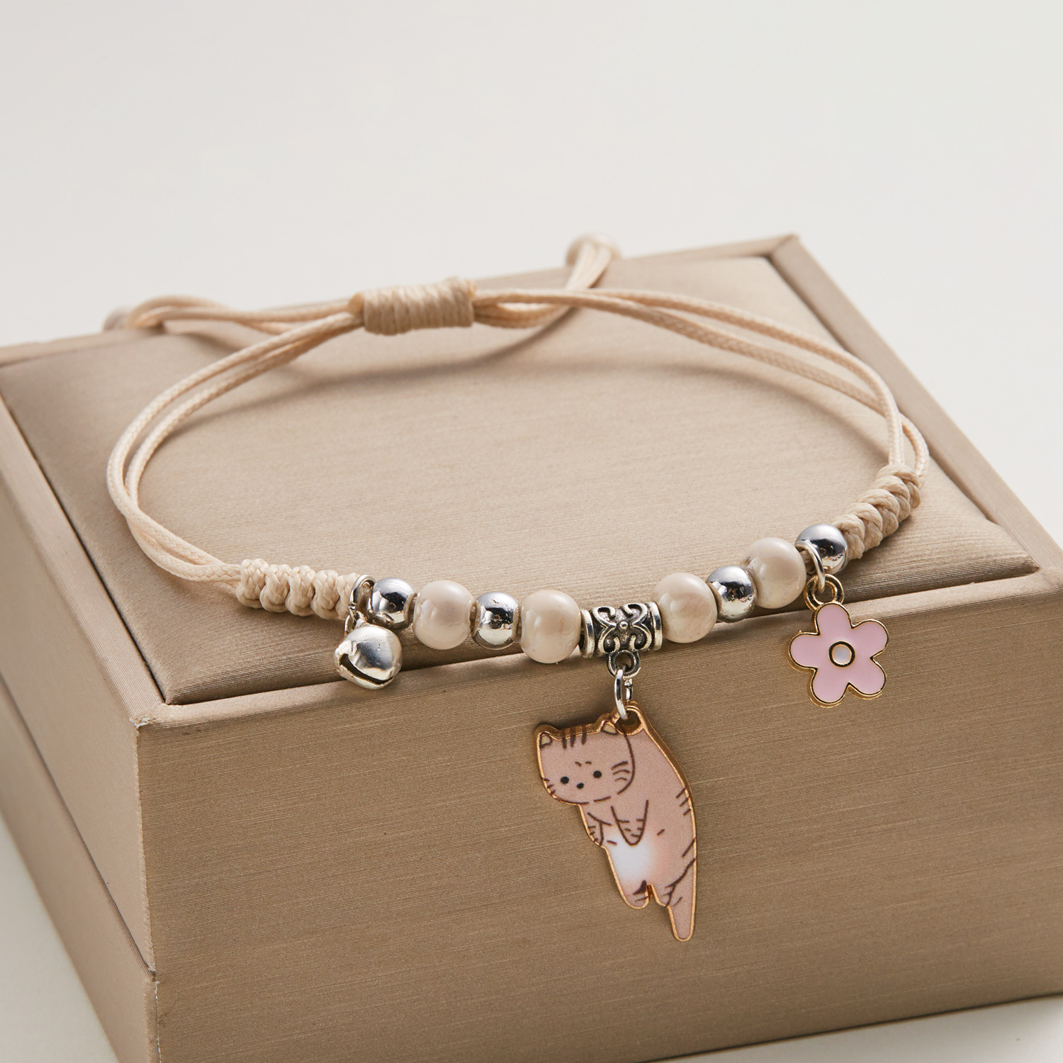 Elegante geweven armband voor dames met kat design sieraden_voghion.com