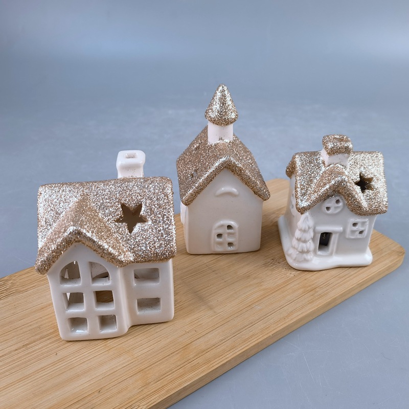 Casa de cerámica de estilo europeo, luces LED, artesanías, decoraciones de lujo ligeras, luces nocturnas, adornos para el hogar, candelabro hueco