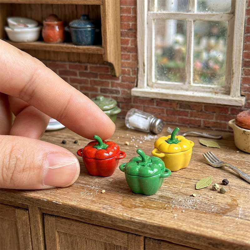 New original 1/12 scale dollhouse miniature decoration model toy in the shape of a green pepper, with metallic paint, hot-selling on TEMU New original 1/12 scale dollhouse miniature decoration model toy in the shape of a green pepper, with metallic paint, hot-selling on TEMU