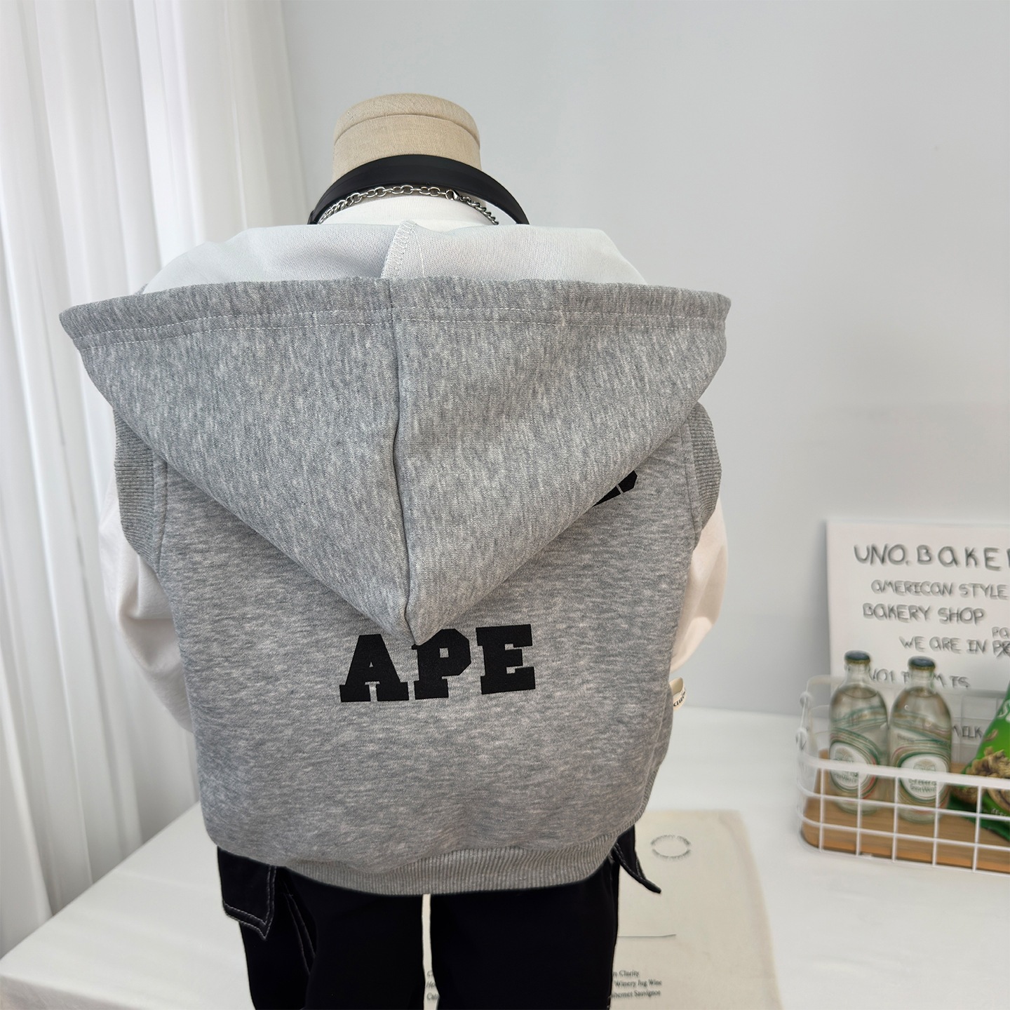 Boys' Spring Hooded Vest 2026 New Style Stylish Children's Clothing Versatile Sleeveless Jacket Baby Spring and Autumn Vest
