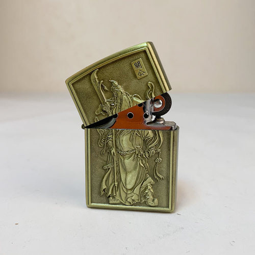 Guan Gong embossed bronze 3067 kerosene metal windproof double-sided carved retro lighter wholesale