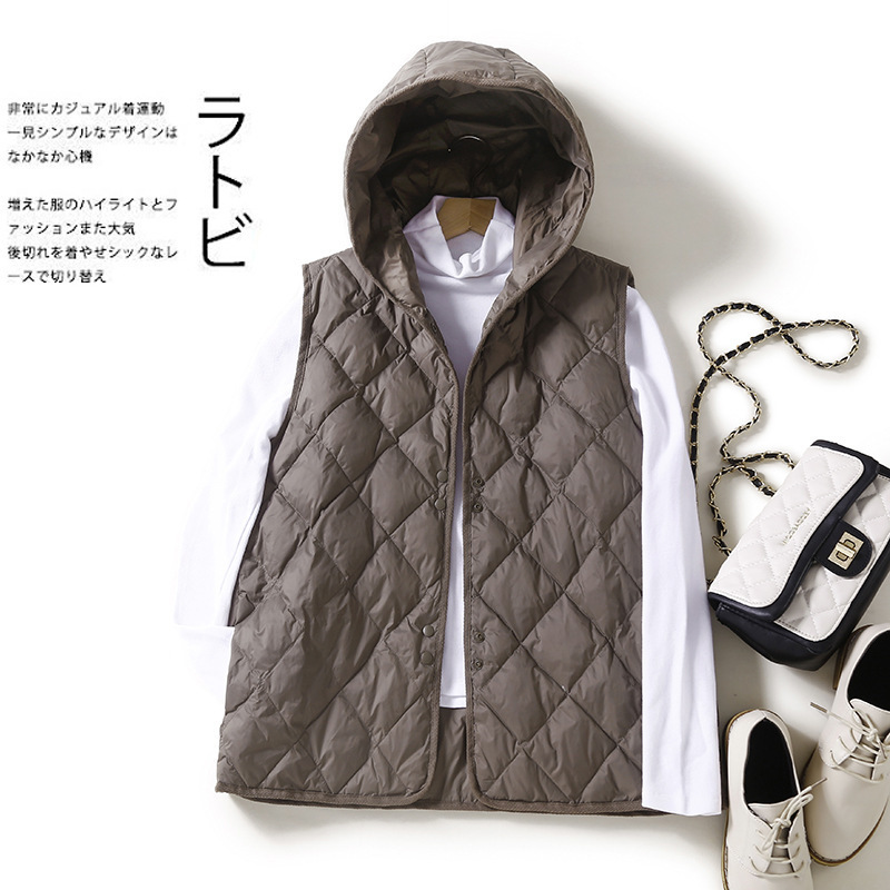 Real Shot of the 2026 New Lightweight and Warm Cotton-Padded Hooded Vest for Women, Stylish Loose-Fitting Sleeveless Jacket Real Shot of the 2026 New Lightweight and Warm Cotton-Padded Hooded Vest for Women, Stylish Loose-Fitting Sleeveless Jacket