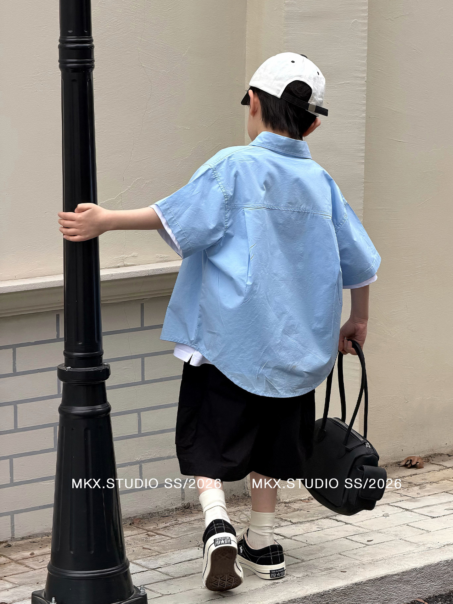 Camisas de mangas cortas para niños 2026 ropa infantil de verano nuevo estilo coreano ropa de verano para niños camisas mayores al por mayor