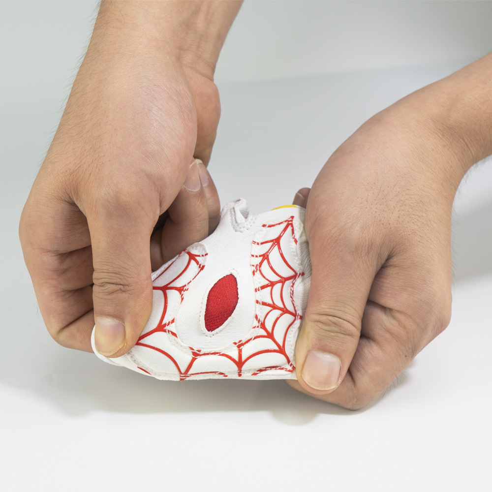 YISJOY儿童运动半指手套 手掌心防滑保护 酷炫棒球骑行平衡车健身