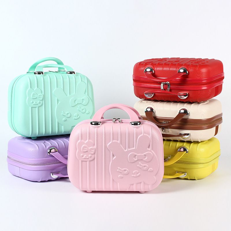 Handheld cartoon suitcase