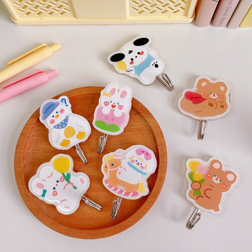 Reusable Non-Piercing Cartoon Hanger for Bathroom Keys, Strong Adhesive Cute Hook for Entryway and Behind the Door