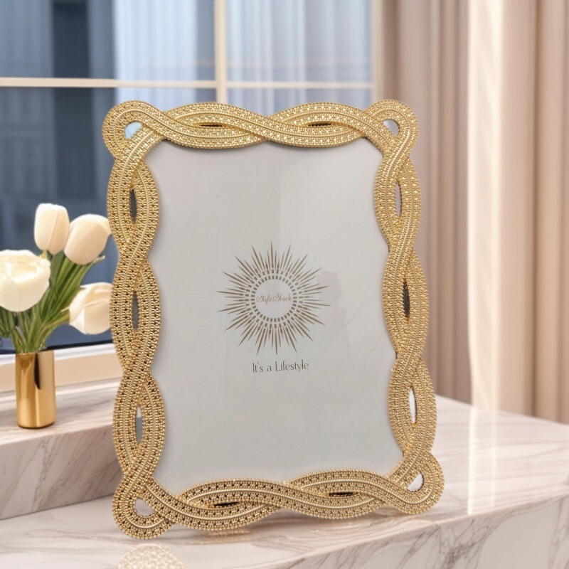 Modern simple light gold metal photo frame model room soft decoration table decoration metal photo frame