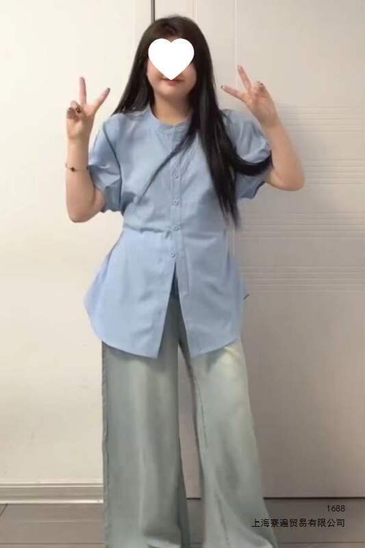 2026 Plus-Size Korean-Style Batwing Sleeve Tie-Front Slit Shirt, Puff Sleeve Shirt with Front Slit, Slimming and Versatile