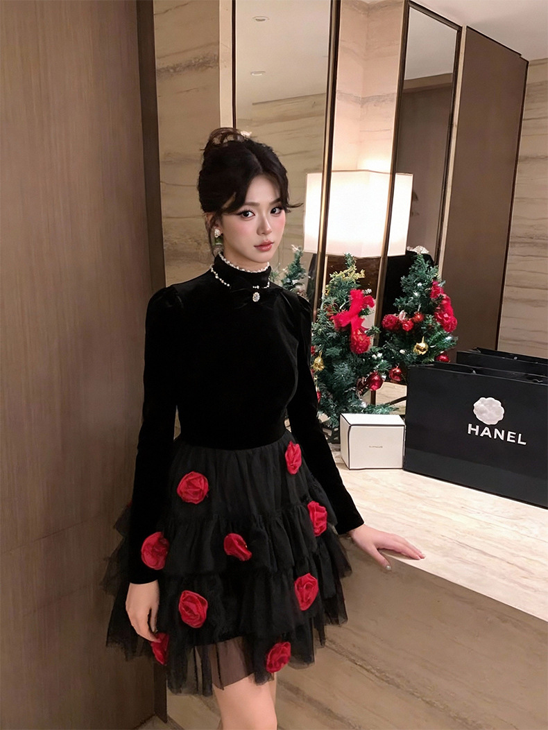 Đầm suông midi cổ tròn thắt eo ren hoa lưới xòe bồng — đen chi tiết 6