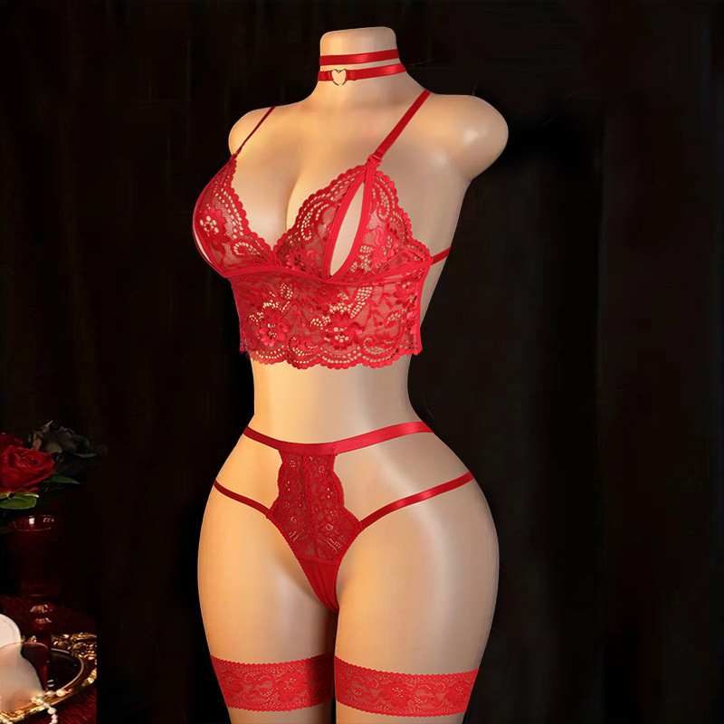 오픈 홀 브라 + 얇은 레이스 끈팬티 + 레그 링 넥 링