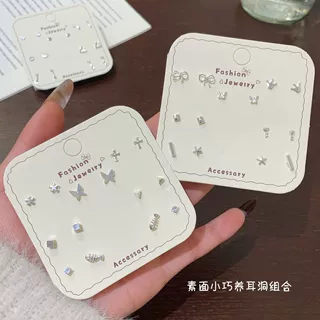秋冬新款蝴蝶一周耳钉女银针花朵星星简约小巧轻奢精致感设计耳饰