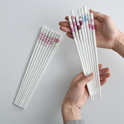 New ceramic chopsticks/Easy to hold/Resistant to mold/Gift box/Home use/gift affordable simple daisy flower small fresh and clean