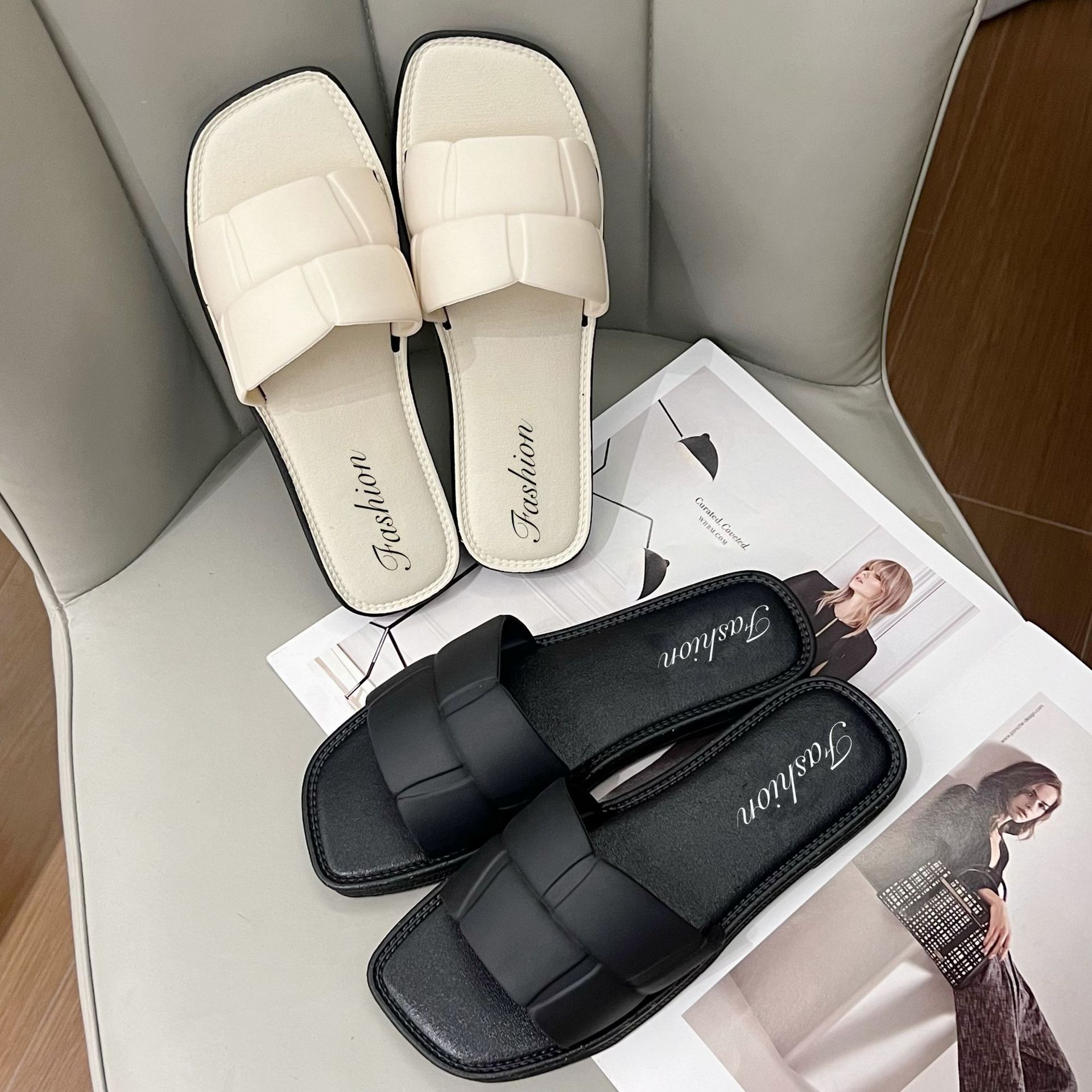 仙女风凉拖鞋女夏外穿时尚百搭配裙子2025新款绝美法式平底沙滩鞋