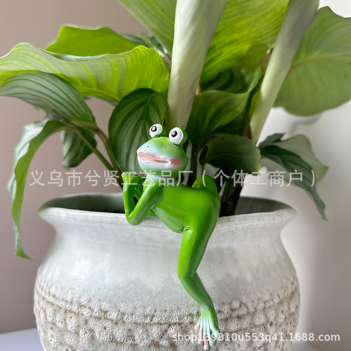 오른쪽에 매달아