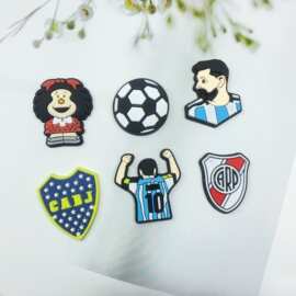 卡通梅西世界杯足球pvc软胶配饰diy手机壳水杯鞋帽收纳盒冰箱贴片