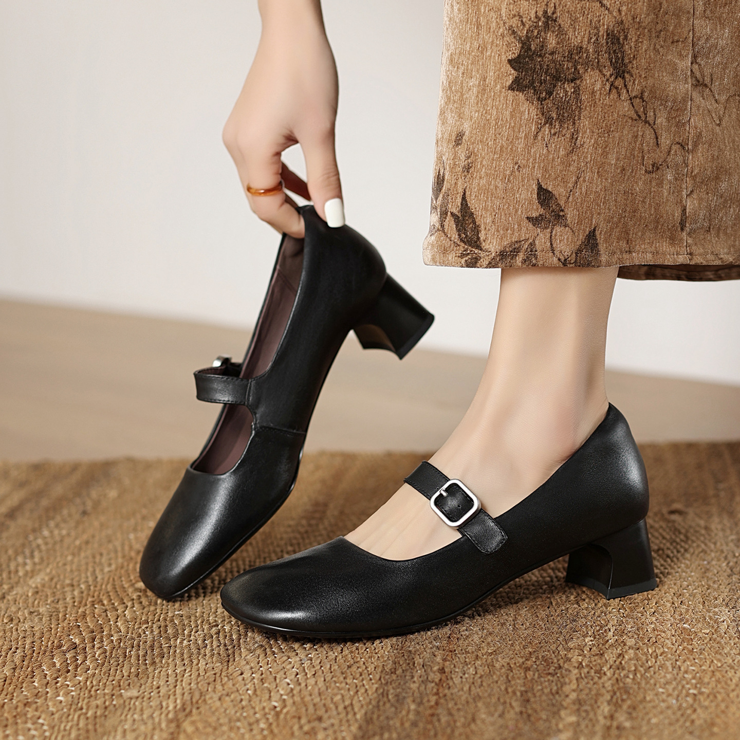 Giày Mary Jane nữ da bò mũi vuông quai ngang gót 4 cm — màu nâu