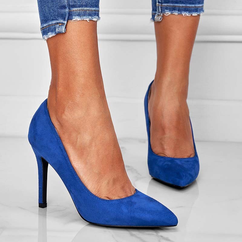 Qadın stiletto dabanlı nazik ayaqqabı, süet, uclu burun