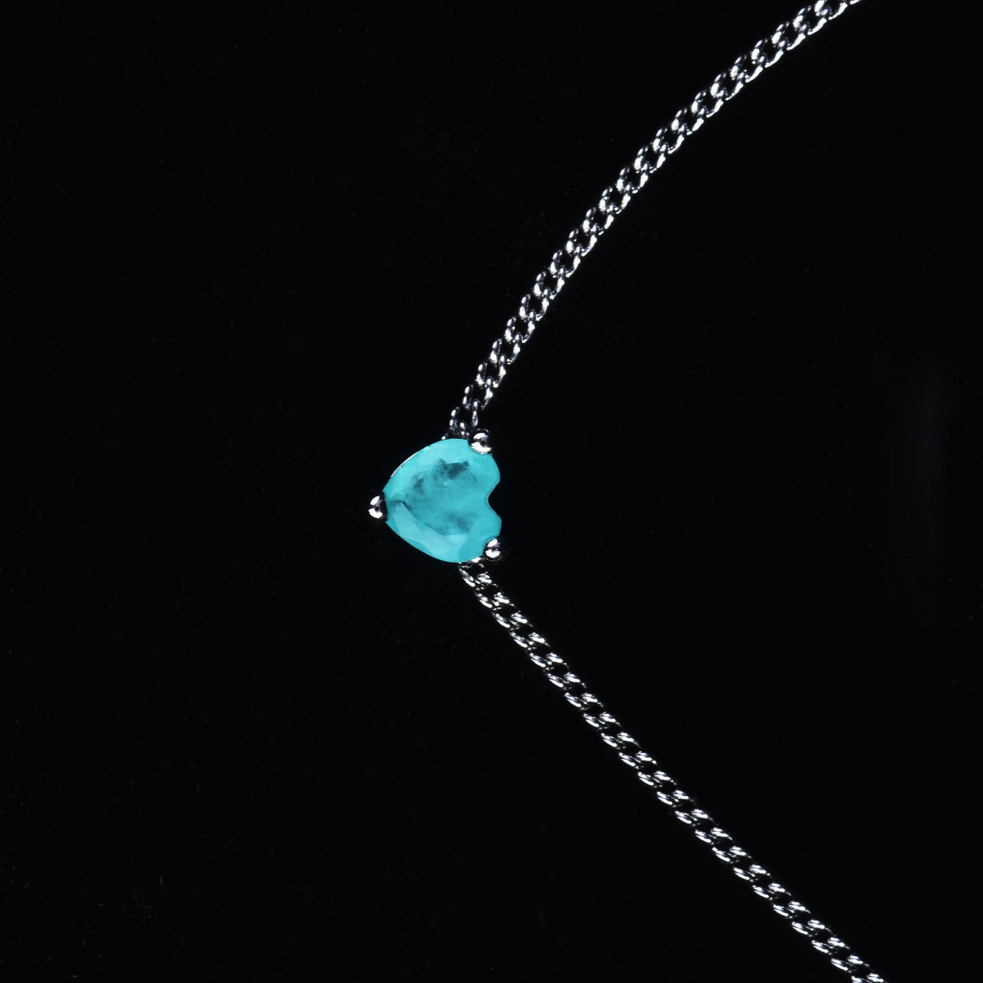 New Paraiba Pendant Heart-shaped Necklace Lake Blue Fashion Extension Chain Clavicle Chain display picture 4